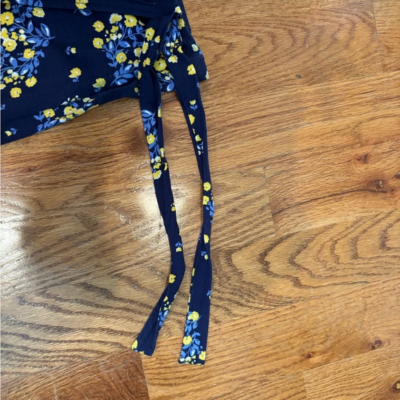 Midi faux wrap skirt in size Large - Picture 5 of 5